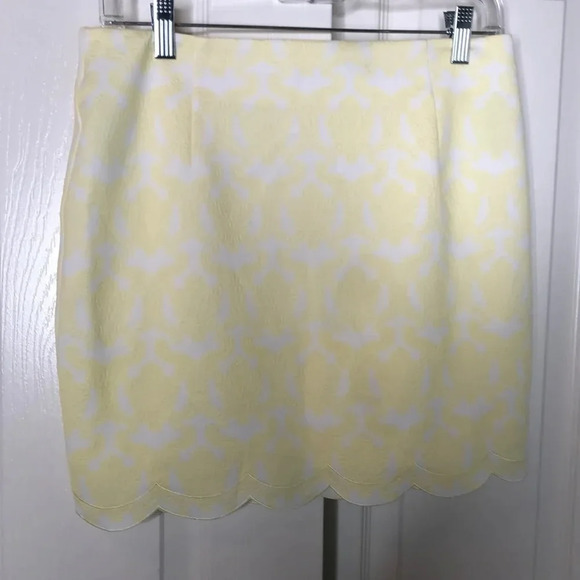 COLOR BLOCK Embossed Tulip Hem Skirt - Picture 1 of 11